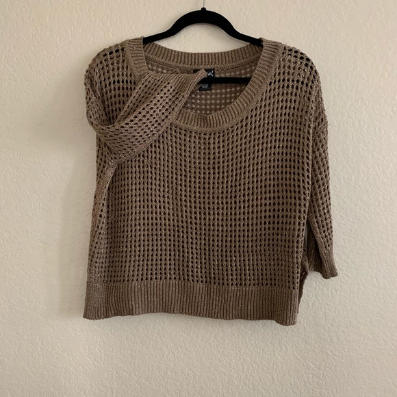 Sweater - Picture 3 of 3